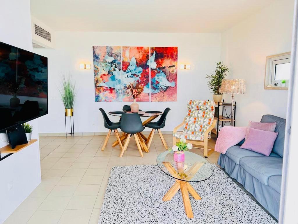 Angies Marina Apartment, Includes 2 Free Passes For The Marina Pool ラゴス エクステリア 写真